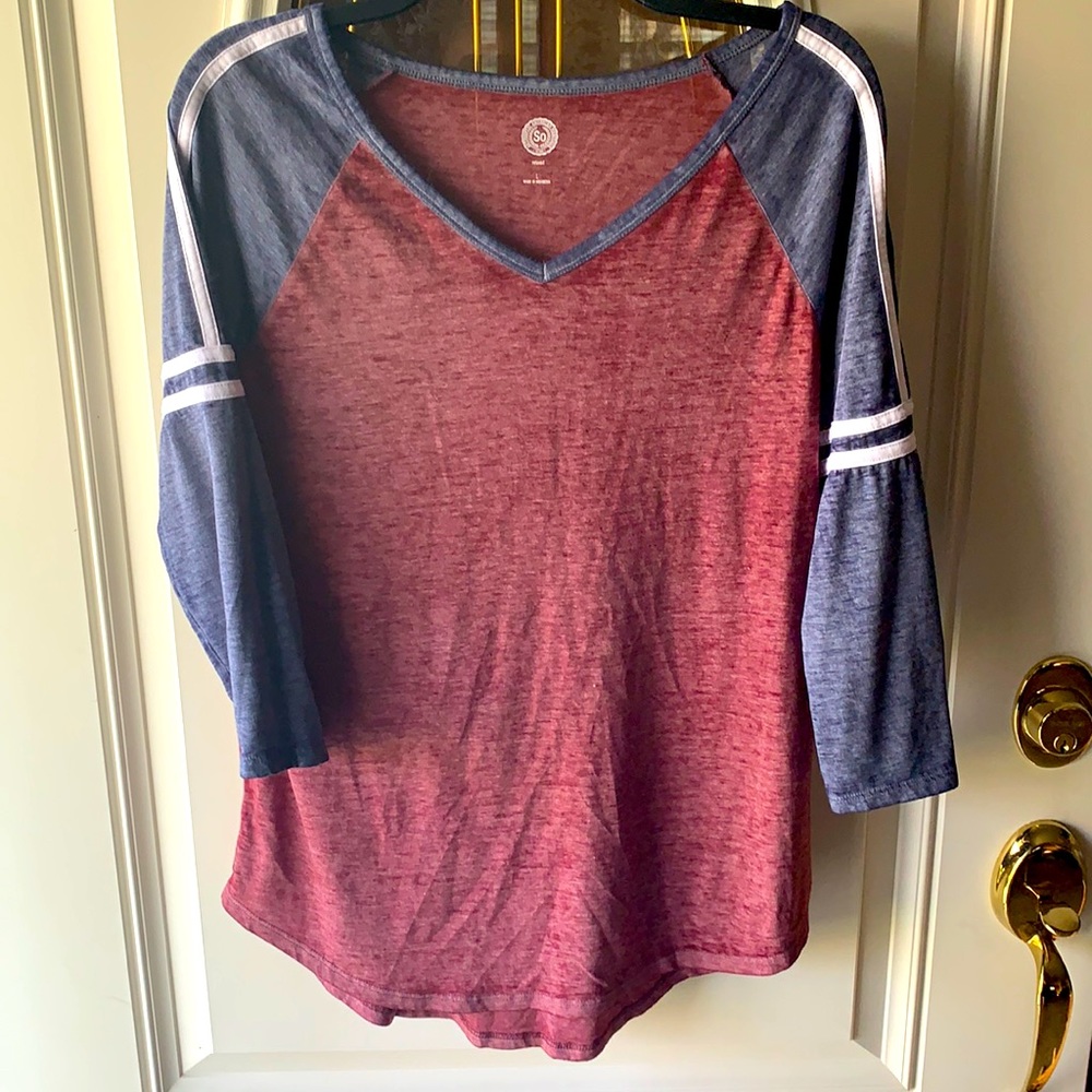 Women’s quarter length top